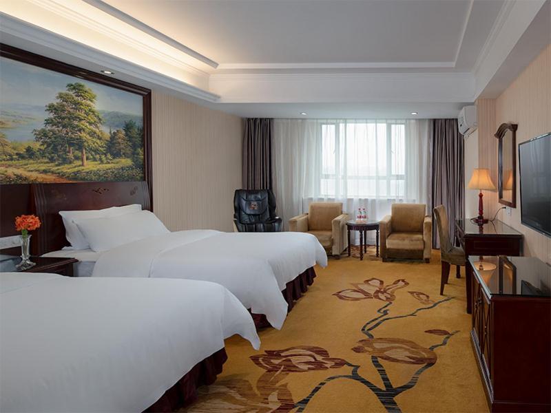 Vienna Hotel Dongguan Chang'An Mid Zhen'An Road Exterior photo